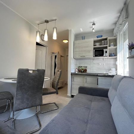Mira Apartman Zamárdi Esterno foto